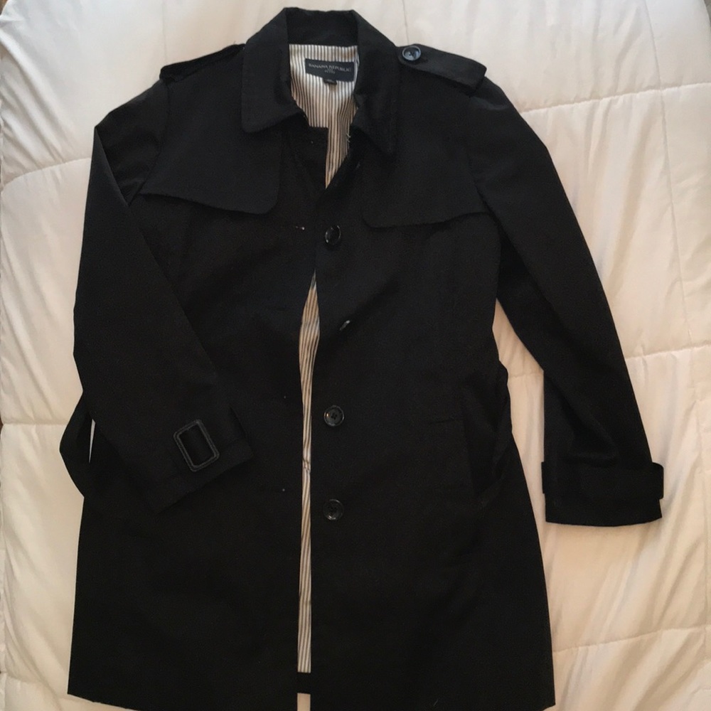 Black Banana Republic Trenchcoar